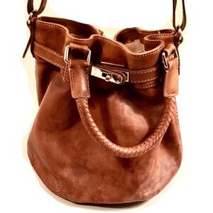 Old Trend Leather Pumpkin Bucket Bag
